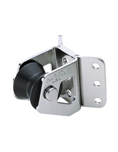 Small Halyard Restrainer.